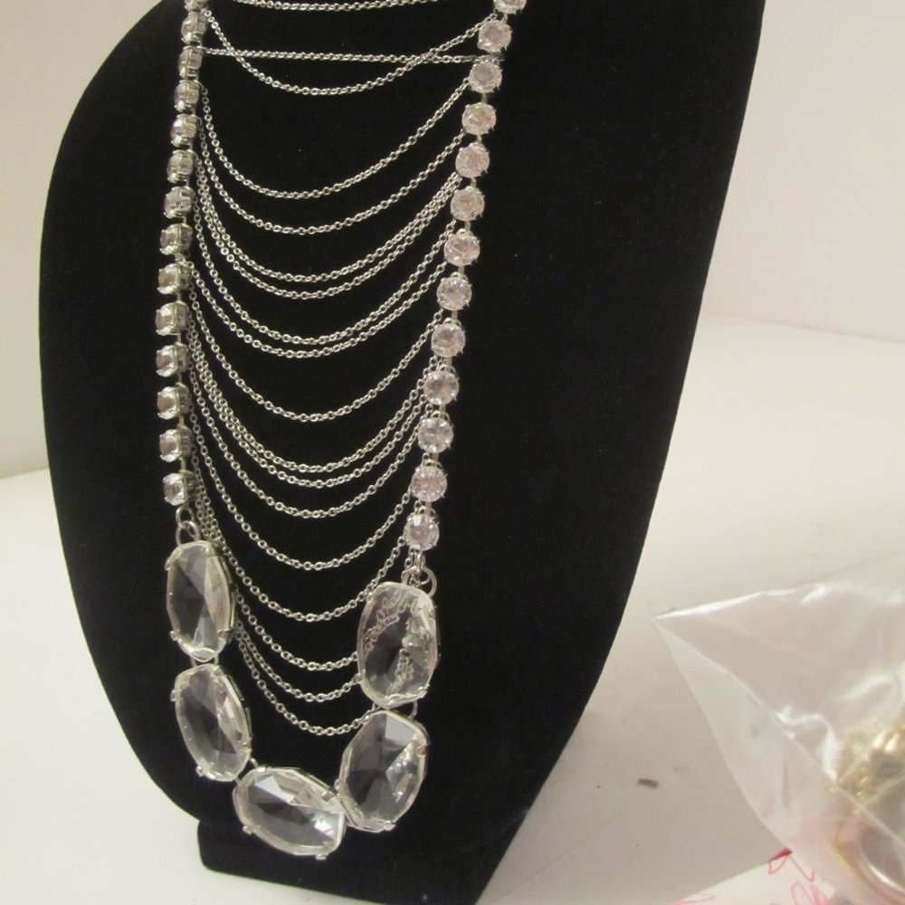 Long Bold Rhinestone Chain Statement Necklace Euc - image 6